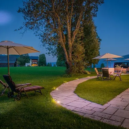 Bio-holzhaus Und Heimat Apartmán